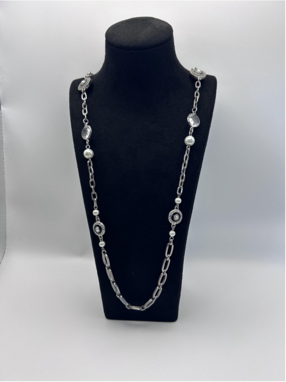 Necklace‎ Premier Designs Silver Tone Station Rhinestone Crystal Pearl